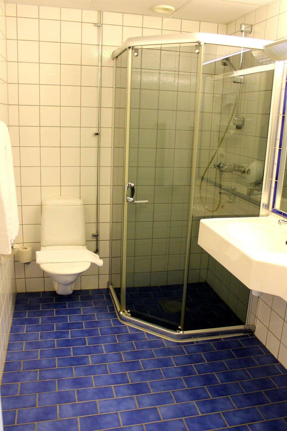 Vaetterleden Hotell & Restaurang Granna Bagian luar foto